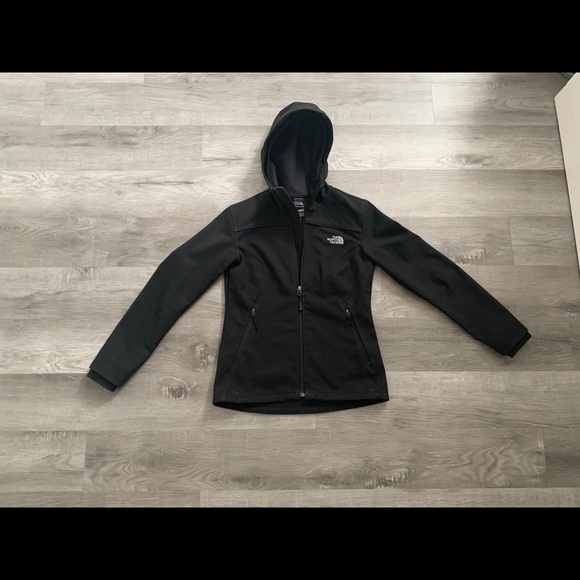 The North Face Magnolia Soft Shell Jacket - Picture 2 of 6